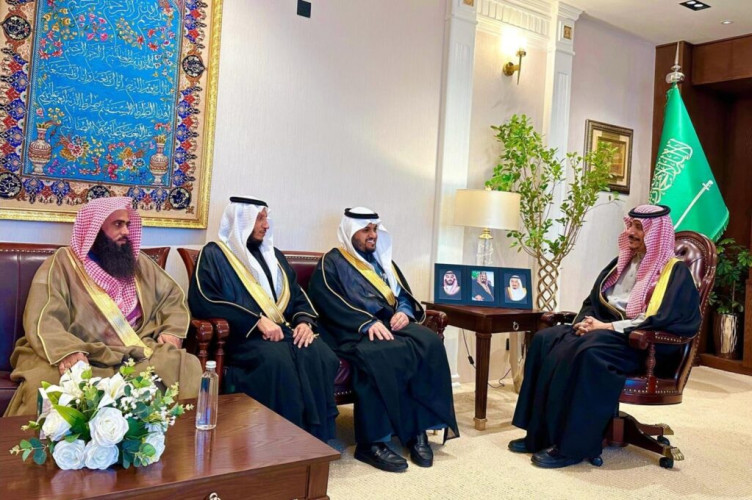 محافظ حفر الباطن يستقبل مدير إدارة المساجد والدعوة والإرشاد بالمحافظة المعيَّن حديثًا
