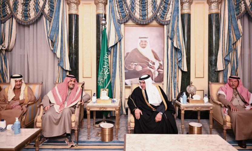 ولي عهد مملكة البحرين يقدم واجب العزاء في وفاة الأمير محمد بن فهد بن عبدالعزيز