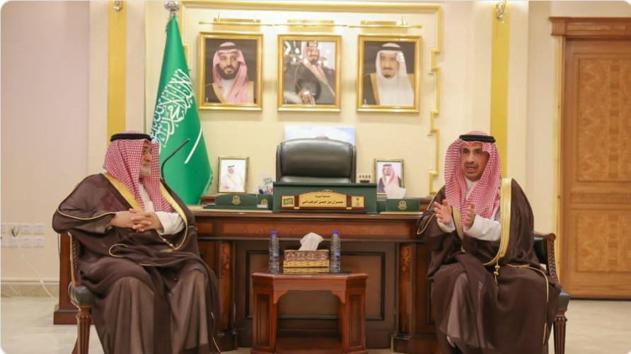 محافظ الليث يستعرض مع أمين جدة المشروعات التنموية وسبل الارتقاء بجودة الخدمات