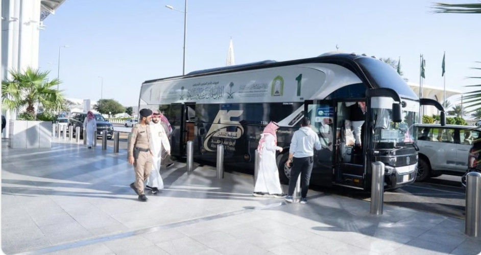 بدء توافد الدفعة الثالثة من ضيوف برنامج خادم الحرمين للعمرة والزيارة للمدينة المنورة