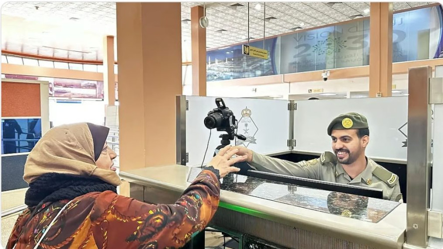 “الجوازات” تستقبل القادمين لأداء العمرة من مصر عبر ميناء ينبع التجاري