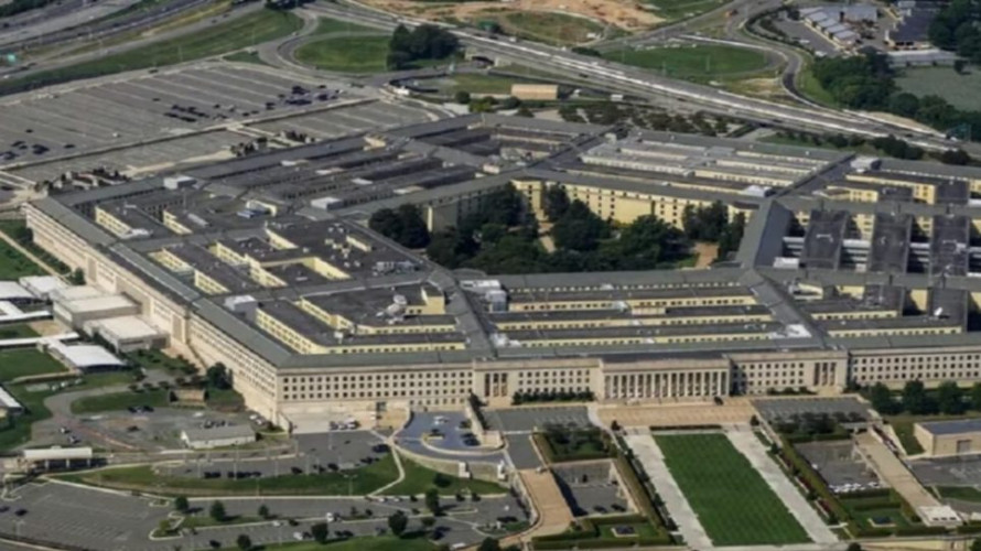 “البنتاغون” بعد تصريحات ترامب : لا خطط لغزو عسكري لغرينلاند