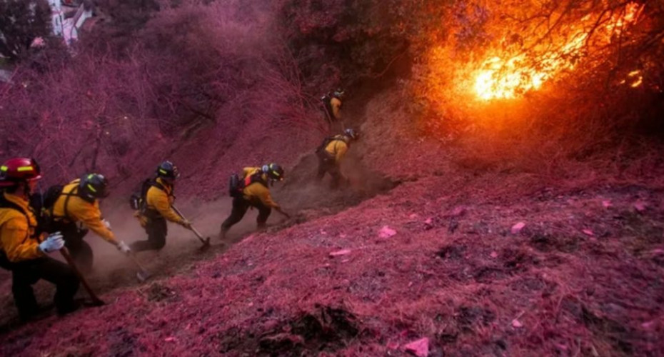 حرائق لوس أنجلوس.. تحذير بالإخلاء للآلاف ووقف جوائز “هوليوود”