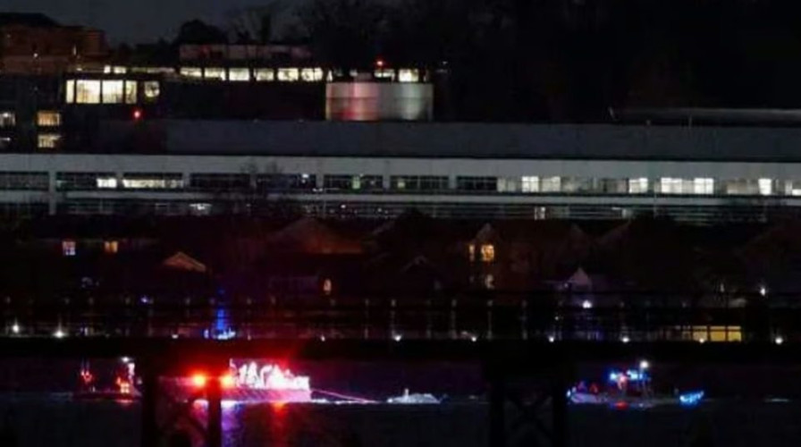 حادث مطار ريغان.. فرق الانقاذ لم تتمكّن من انتشال ناجين من نهر بوتوماك