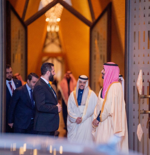 سمو ولي العهد يستقبل رئيس الجمهورية العربية السورية