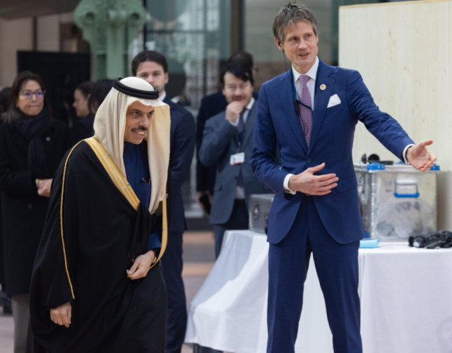 نيابةً عن سمو ولي العهد.. سمو وزير الخارجية يترأس وفد المملكة في افتتاح قمة “العمل من أجل الذكاء الاصطناعي”