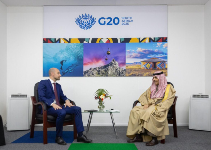 سمو وزير الخارجية ووزير الخارجية الفرنسي يبحثان تطورات الأوضاع الإقليمية