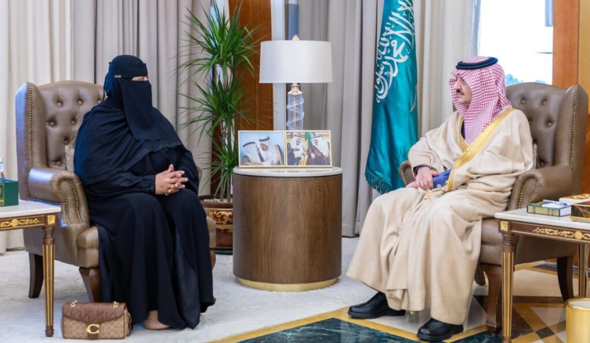 أمير المنطقة الشرقية يطّلع على إنجازات وخطط جمعية ” أفق ” لتنمية الفتيات