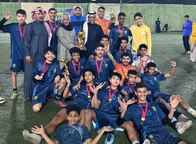 الإمبراطور بطل كأس مواهب العالم