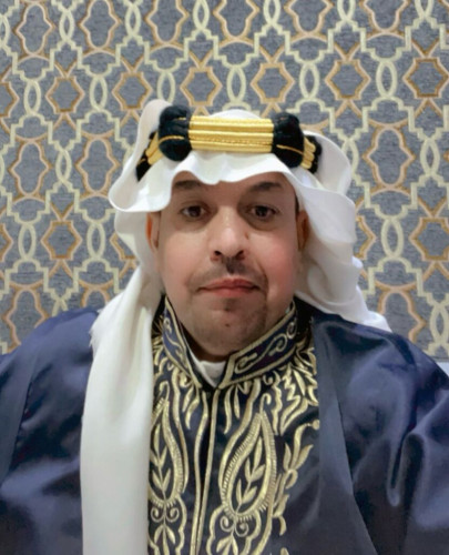 أحتفل بيوم التأسيس مع أبي وأولادي