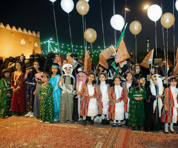 “احتفال بمزيج من الفنون التراثية.. مقصورة السويلم بالبكيرية تحتفي بيوم التأسيس”