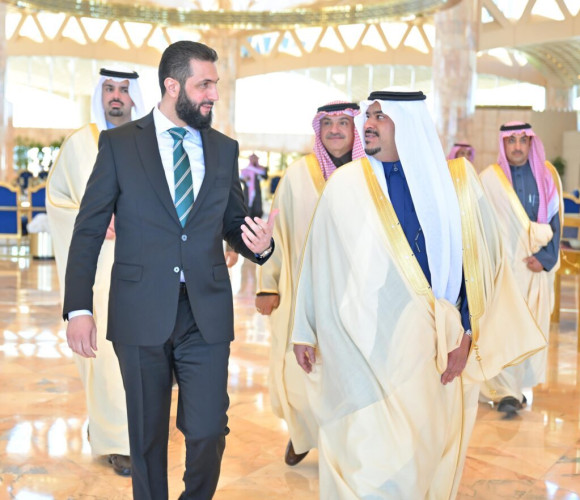الرئيس السوري يصل الرياض وفي مقدمة مستقبليه نائب أمير المنطقة
