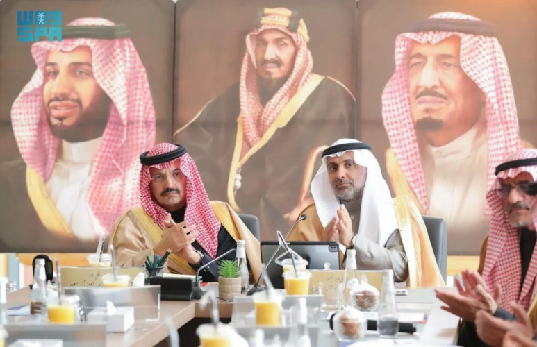 أمير منطقة عسير يفتتح مركز “كيور للأورام” في مستشفى أبها الخاص