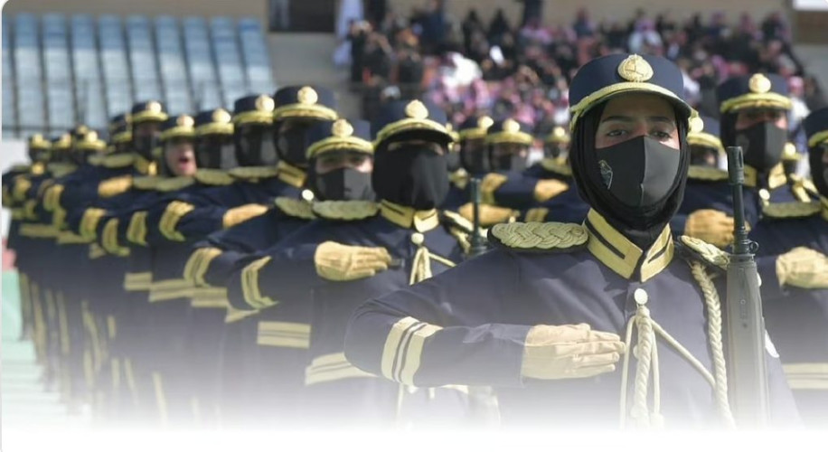 تخريج الدفعة الـ 6 من الدورة التأهيلية للفرد الأساسي “نساء” بكلية الملك فهد الأمنية