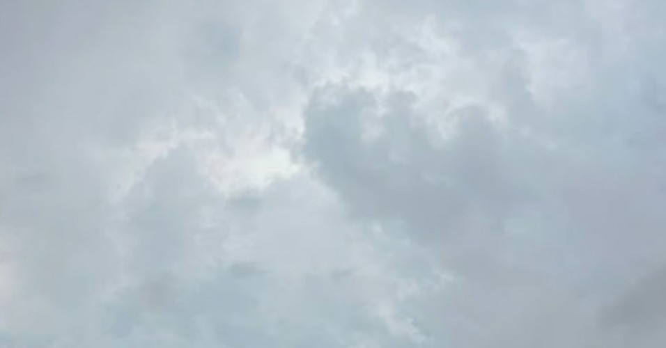 جدة تشهد حالياً هطول أمطار متفرقة.. و”الأرصاد”: متوسطة إلى غزيرة