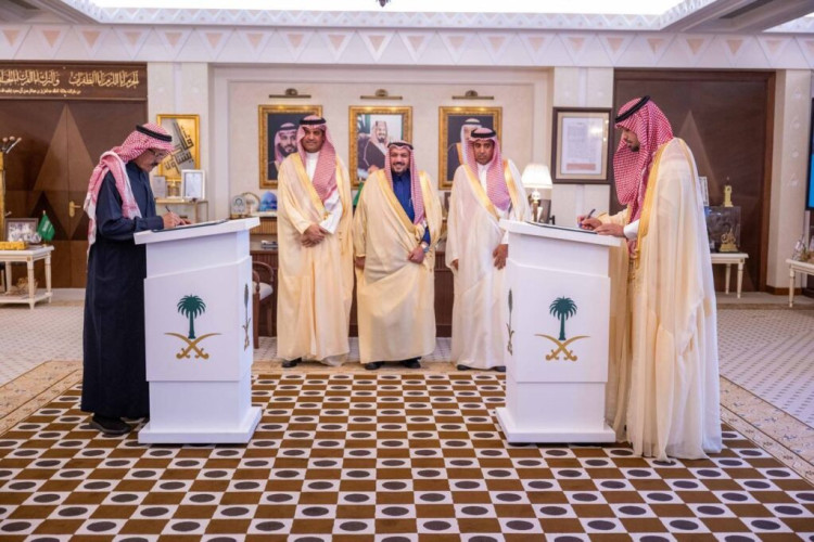 أمير القصيم يرعى توقيع مذكرة تفاهم بين التدريب التقني بالمنطقة وجمعية واحة الوفاء لمساندة كبار السن بعنيزة