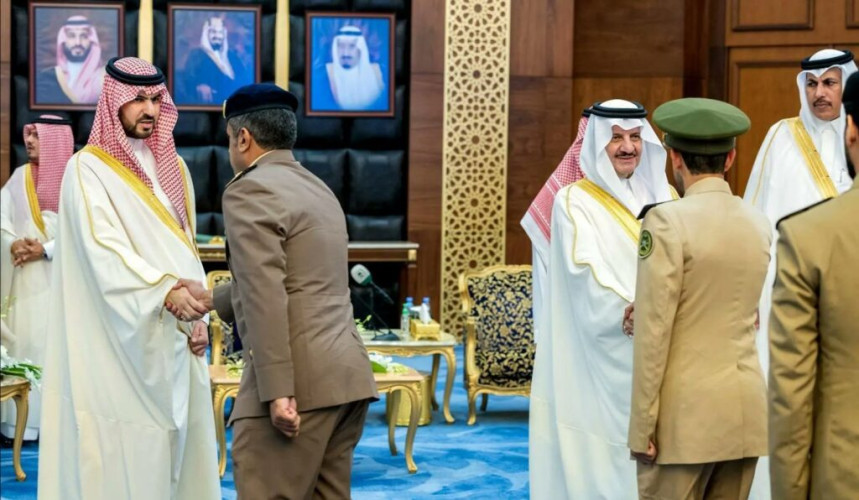 أمير المنطقة الشرقية ونائبه يستقبلان المهنئين بعيد الفطر المبارك