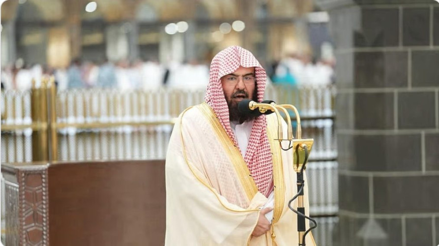 السديس يعلن عن موعد صلاة التهجد في الحرم المكي الشريف خلال العشر الأواخر