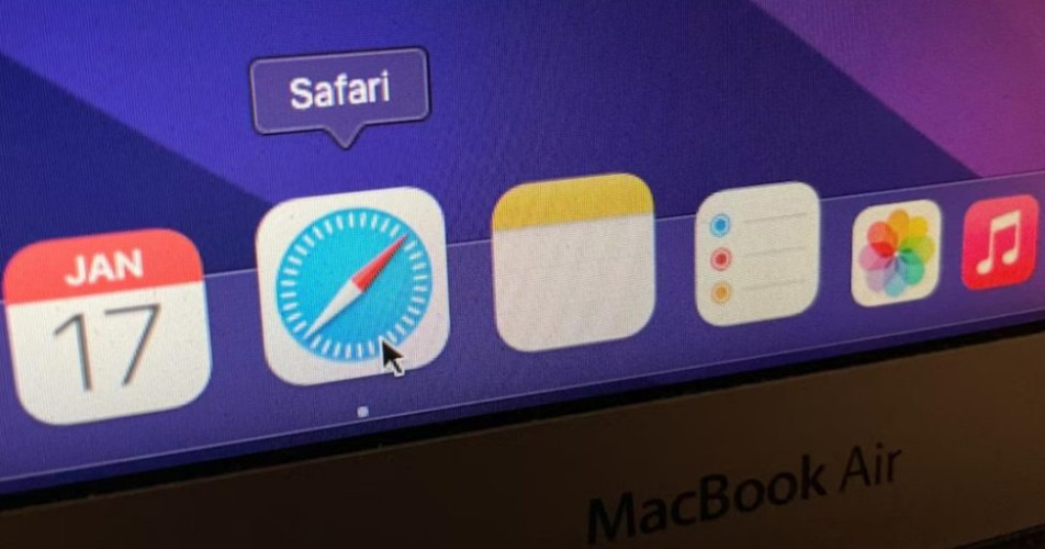 “أبل” تصدر تحديثاً لهواتف “آيفون” وحواسيب “ماك” لإصلاح “ثغرة أمنية” سمحت بهجوم متطوّر للغاية