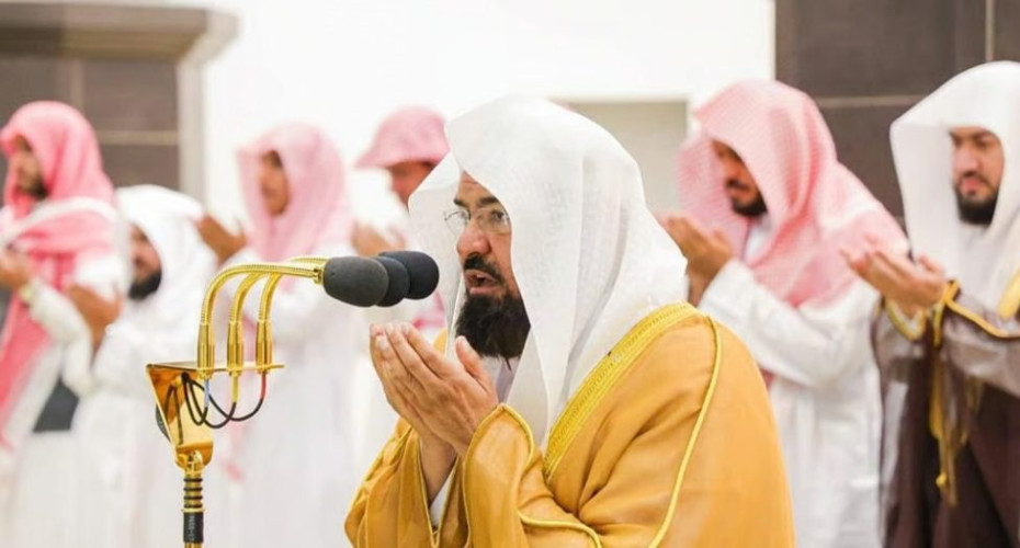 ليلة الـ 27 .. “السديس” يؤمُّ المصلين في وتر صلاة التهجُّد بالحرم المكي