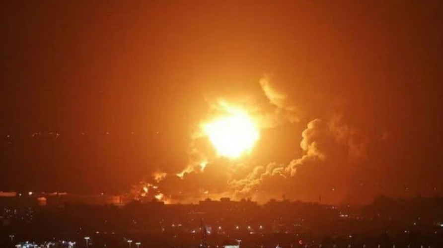 تصعيد ناري.. غارات أمريكية مكثفة تضرب معاقل الحوثيين في صنعاء وعمران