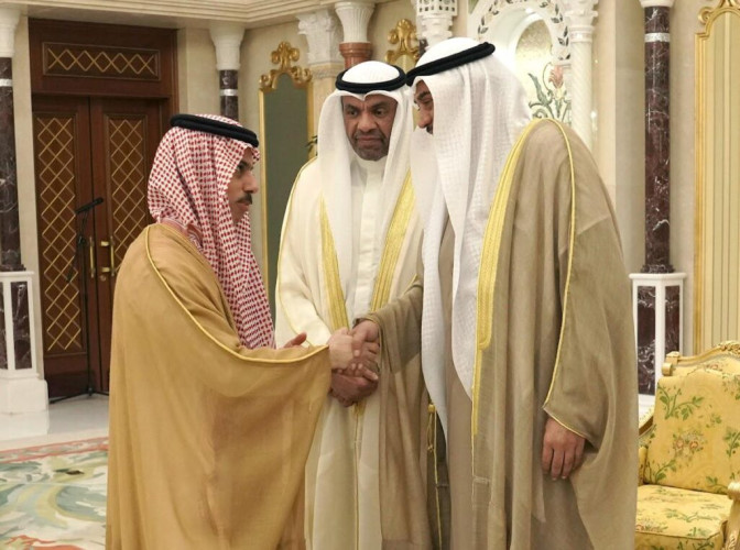 ولي عهد الكويت يستقبل أصحاب السمو والمعالي والسعادة وزراء خارجية دول مجلس التعاون الخليجي ودول آسيا الوسطى