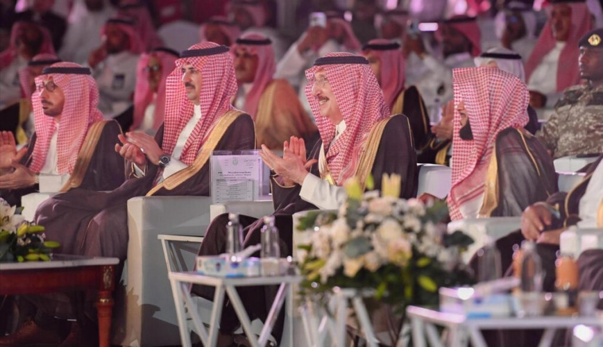 أمير منطقة جازان يرعى حفل تخريج الدفعة الـ20 من طلبة جامعة جازان