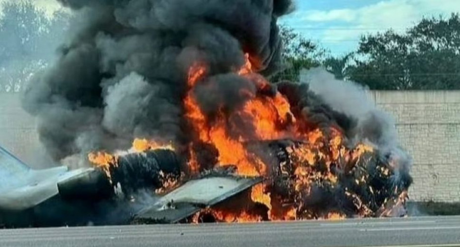 مصرع أربعة أشخاص في تحطم طائرة صغيرة بولاية إلينوي الأمريكية