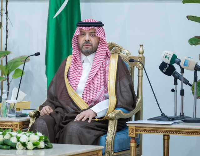 أمير الحدود الشمالية يطّلع على الجهود المقدمة لضيوف الرحمن في منفذ جديدة عرعر