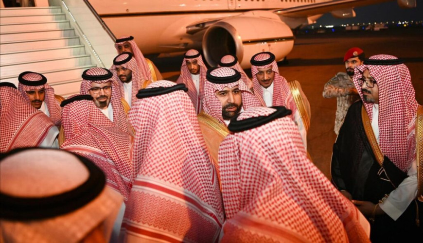الأمير محمد بن عبدالعزيز يصل إلى جازان بعد تعيينه أميرًا للمنطقة