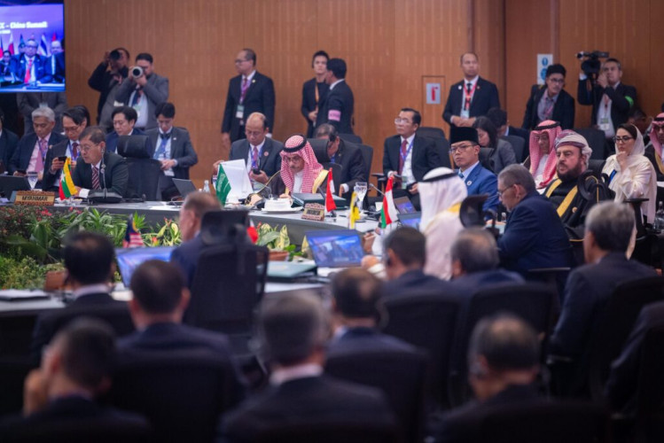 نيابةً عن سمو ولي العهد.. وزير الخارجية يرأس وفد المملكة في القمة “الخليجية والآسيان والصين”