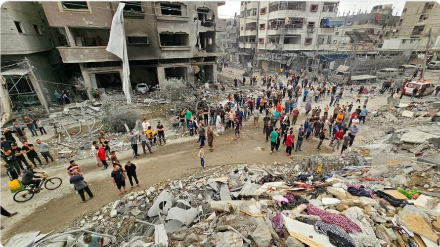 استشهاد 16 فلسطينياً في قصف الاحتلال الإسرائيلي منزلاً ومركز إيواء شمال ووسط قطاع غزة