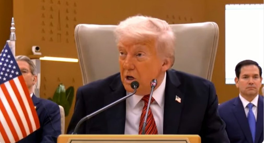 الرئيس الأمريكي خلال القمة الخليجية – الأمريكية: نبحث تطبيع العلاقات مع سوريا بعد مناقشة الأمر مع ولي العهد