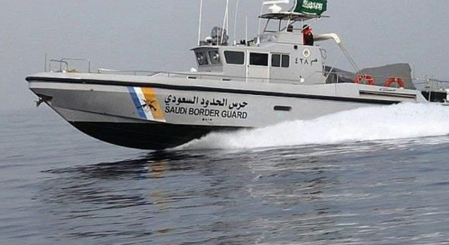 مكة المكرّمة.. حرس الحدود يُنقذ (10) مقيمين من الجنسية المصرية بعد جنوح واسطتهم البحرية