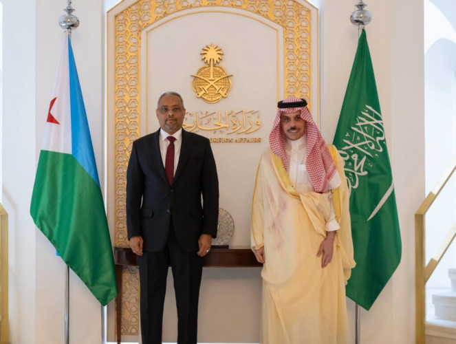 سمو وزير الخارجية يستقبل وزير خارجية جيبوتي ويرأسان اجتماع لجنة المشاورات السياسية بين البلدين