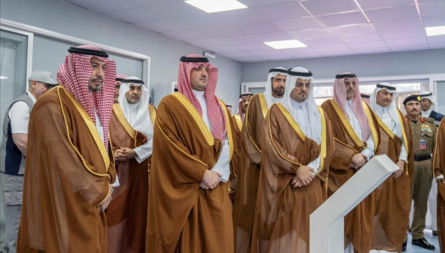 الأمير عبدالعزيز بن سعود يدشن المستشفى الميداني التابع للإدارة العامة للخدمات الطبية بوزارة الداخلية في مشعر عرفات