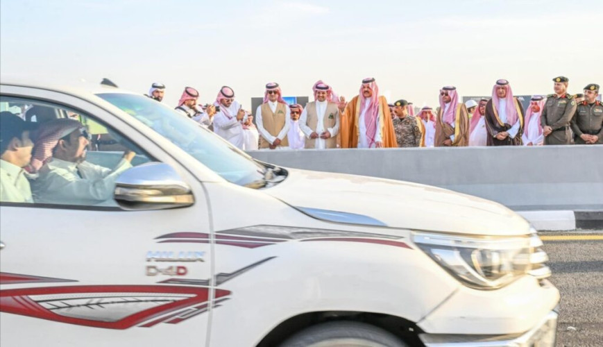أمير منطقة حائل يفتتح مشروع جسر السمراء