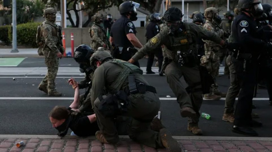 أمريكا.. احتجاجات عارمة تجتاح عدة مدن ضد حملات الترحيل.. مواجهات واعتقالات ونشر الحرس الوطني