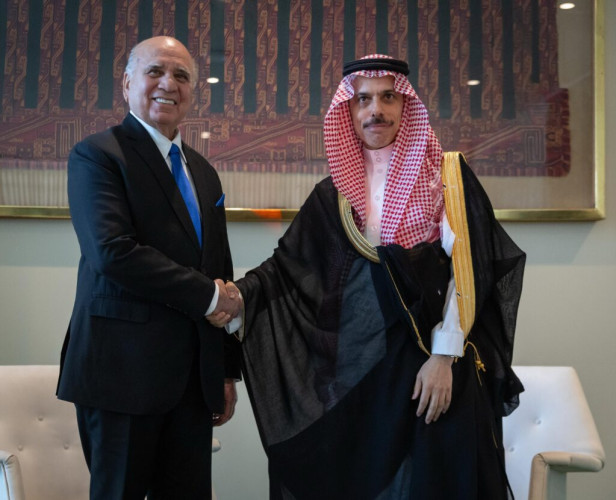 وزير الخارجية يلتقي وزير خارجية العراق