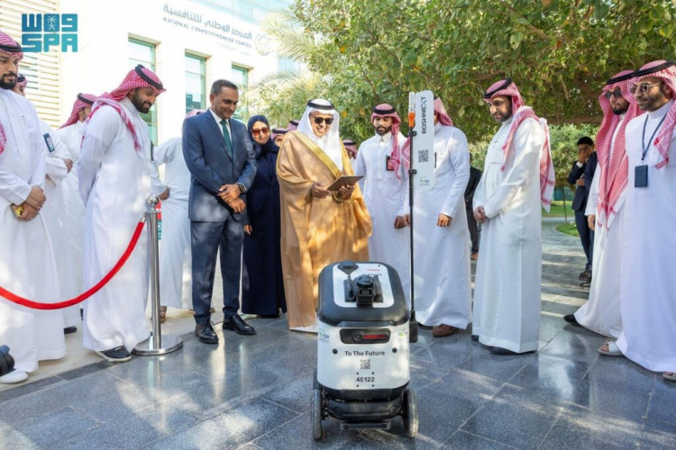 “هيئة النقل” تُعلن إطلاق تجربة التوصيل الذاتي باستخدام مركبات ذاتية القيادة