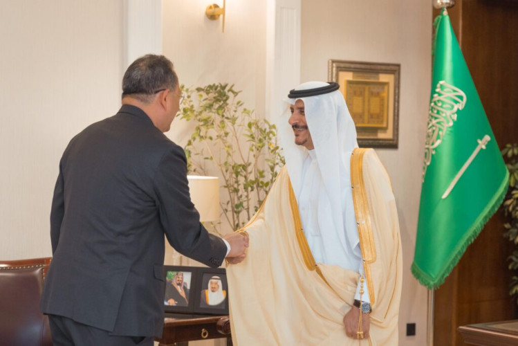 محافظ حفرالباطن يستقبل سفير مملكة تايلند لدى المملكة