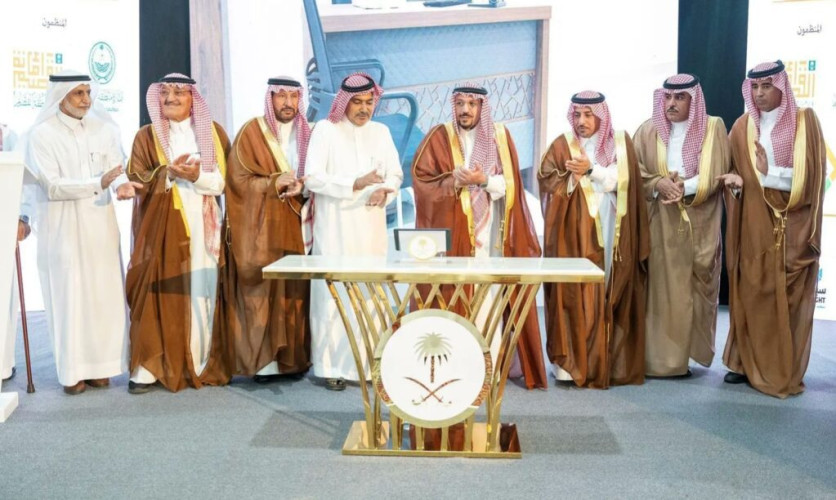 أمير القصيم يدشّن فرع الجمعية التعاونية لمزارعي العنب بمركز البسيتين دعمًا للتنمية الزراعية