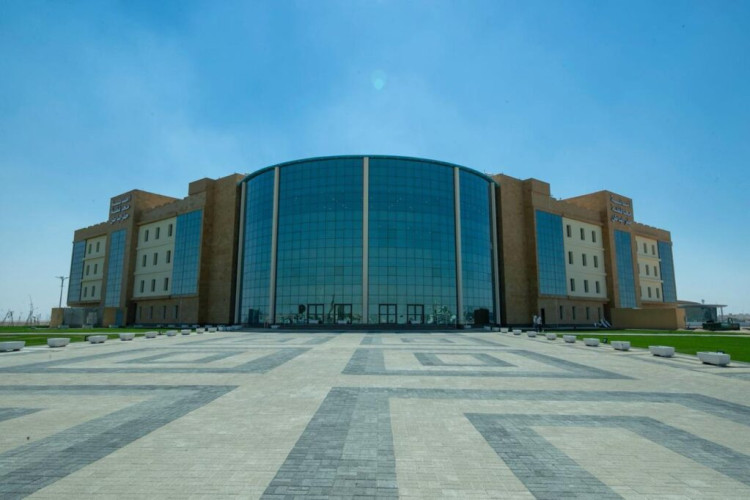 أمانة حفر الباطن تطرح فرصة استثمارية لإنشاء وتشغيل لوحات دعائية