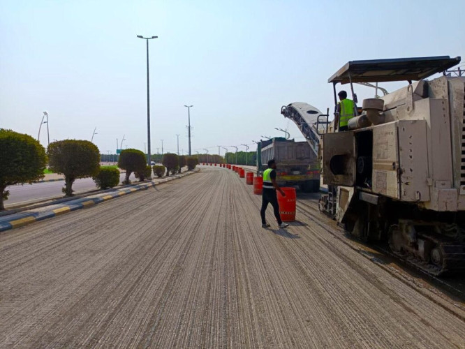 بلدية النعيرية تبدأ بأعمال إعادة تأهيل عدد من الطرق والشوارع الرئيسية بمساحة 64 ألف متر مربع