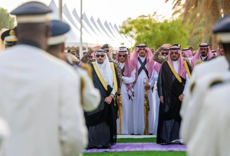 أمير منطقة القصيم يرعى بحضور نائبه مسيرة اليوم الوطني بمشاركة أكثر من 50 جهة حكومية وخاصة