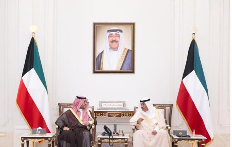 سمو ولي عهد دولة الكويت يستقبل سمو الأمير تركي بن محمد بن فهد