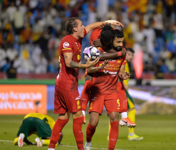 القادسية يكسب الخليج بهدفين لهدف في جولة عزنا بطبعنا