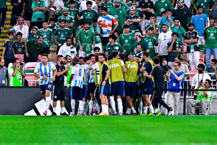 الأهلي يخسر من بيراميدز المصري بثلاثة أهداف مقابل هدف ويغادر كأس القارات للأندية