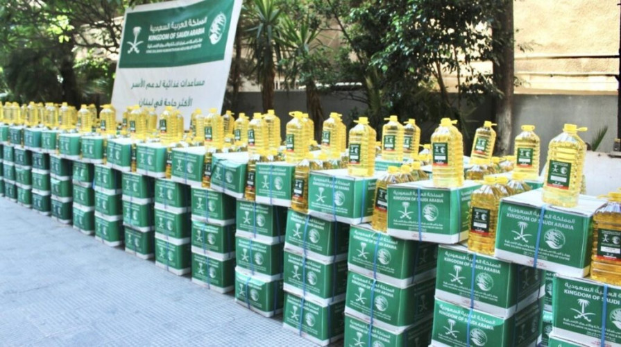 مركز الملك سلمان للإغاثة يوزّع (331) سلة غذائية في مدينة طرابلس اللبنانية