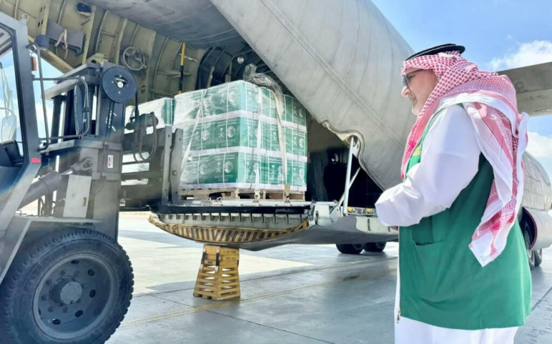 وصول الطائرة الإغاثية السعودية الـ(63) لإغاثة الشعب الفلسطيني في قطاع غزة التي يسيّرها مركز الملك سلمان للإغاثة